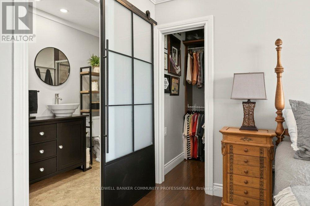 #1107 30 HARRISFORD STREET - 22