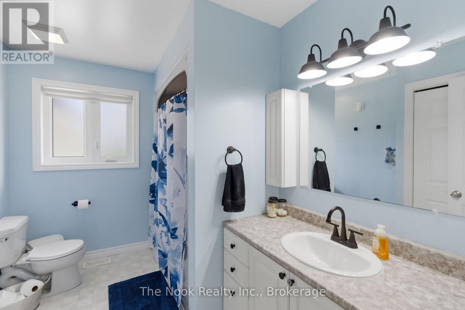 1545 CAMP LINE ROAD - 22