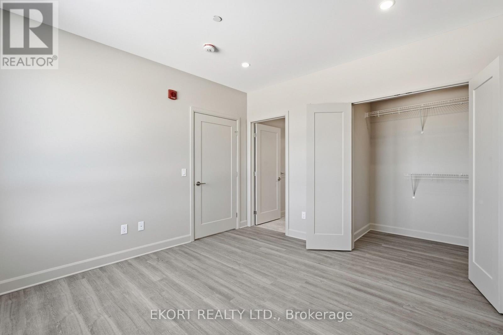 156a Wims Way — photo 4