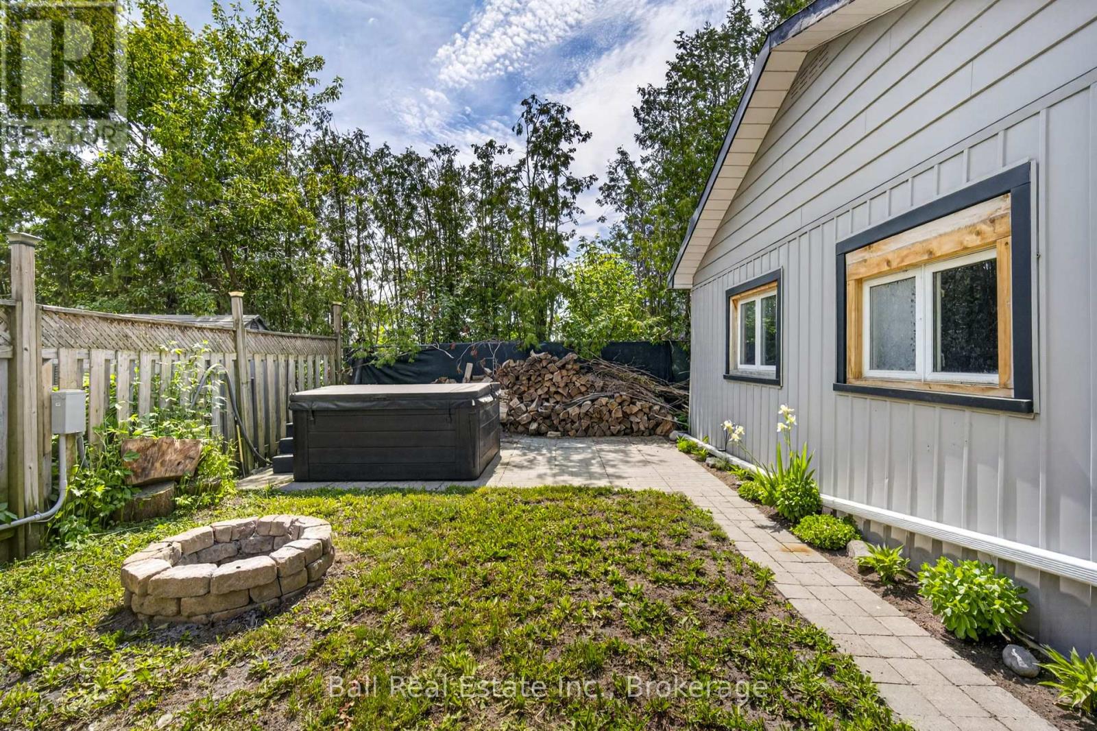 5 CHIPPEWA AVENUE - 33