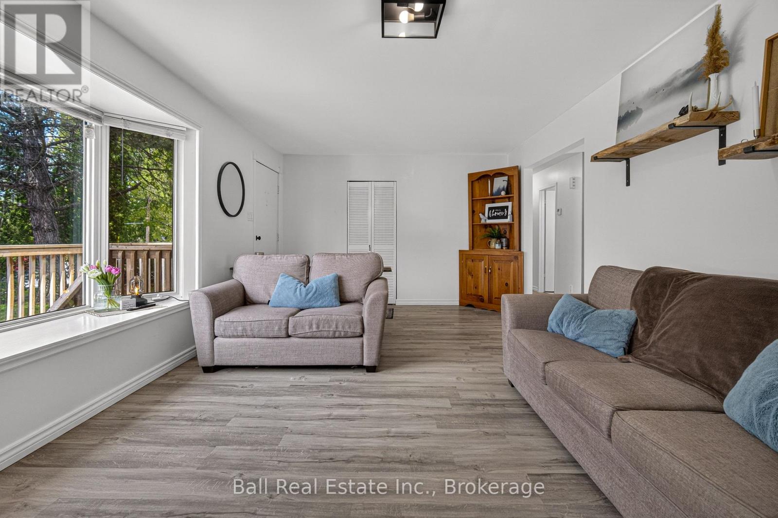 5 CHIPPEWA AVENUE - 6