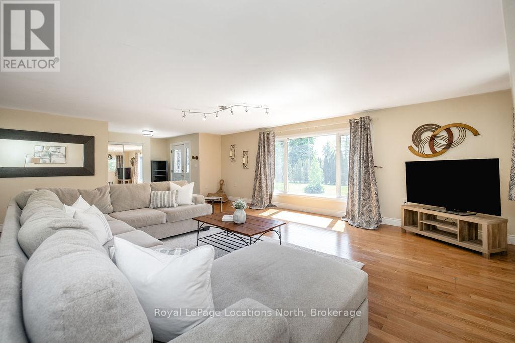 3934 LAKEVIEW ROAD - 10