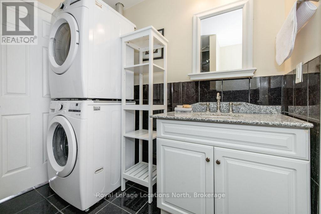3934 LAKEVIEW ROAD - 21