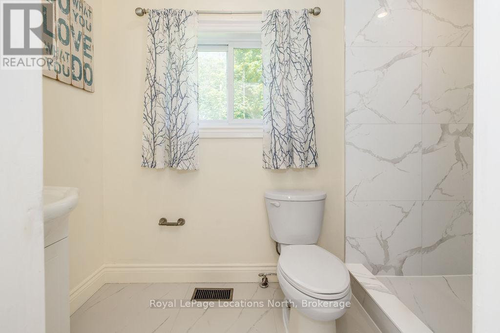 3934 LAKEVIEW ROAD - 25