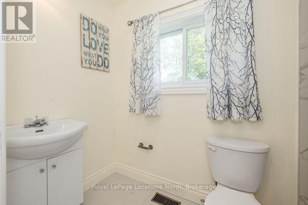 3934 LAKEVIEW ROAD - 26