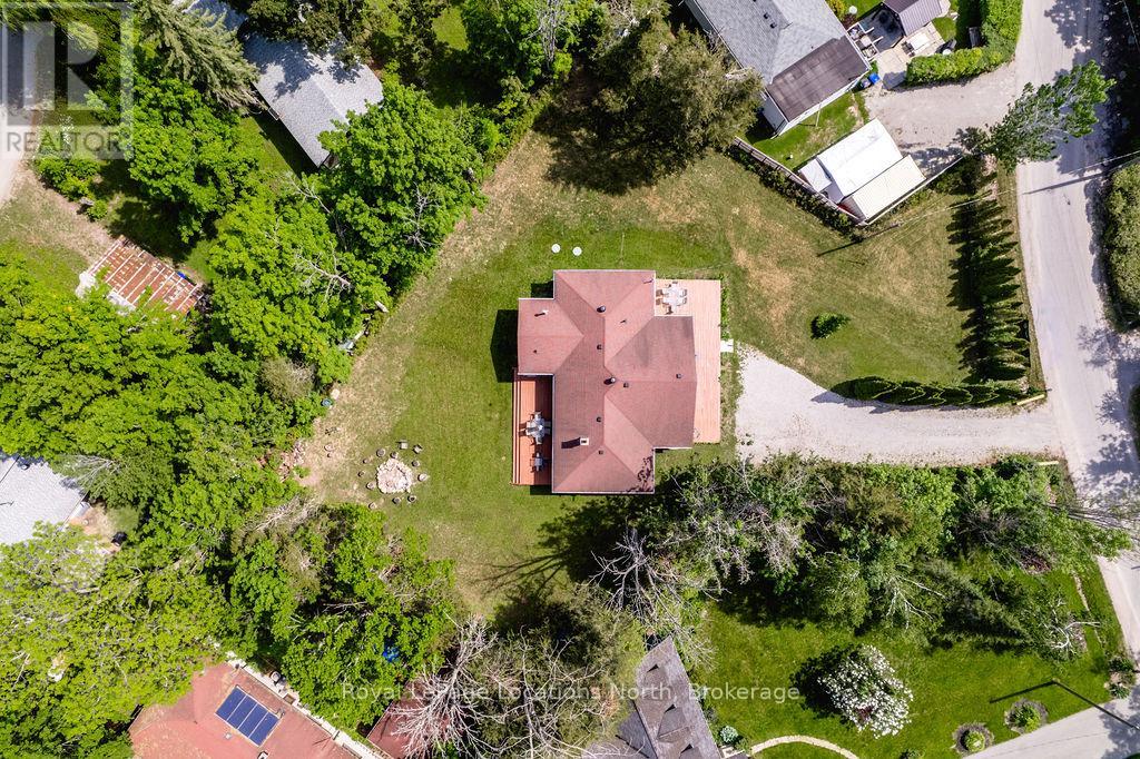 3934 LAKEVIEW ROAD - 36