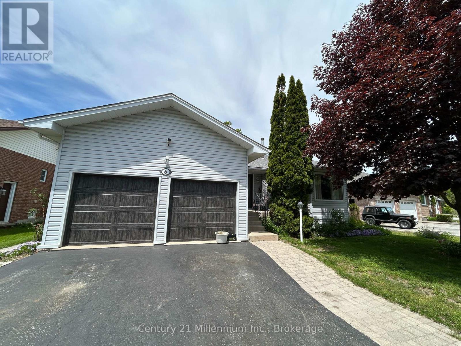DOUBLE GARAGE