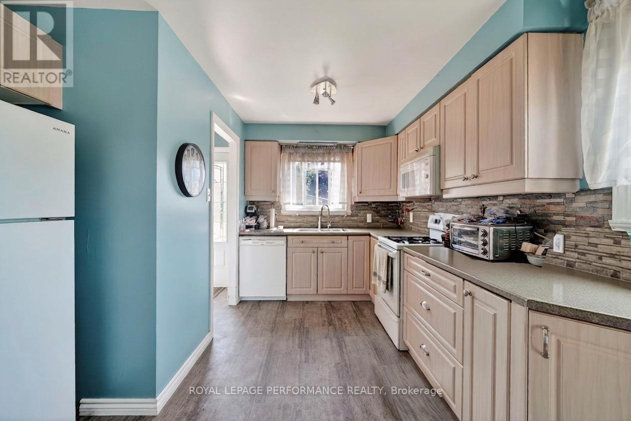 10 VALECREST DRIVE - 11