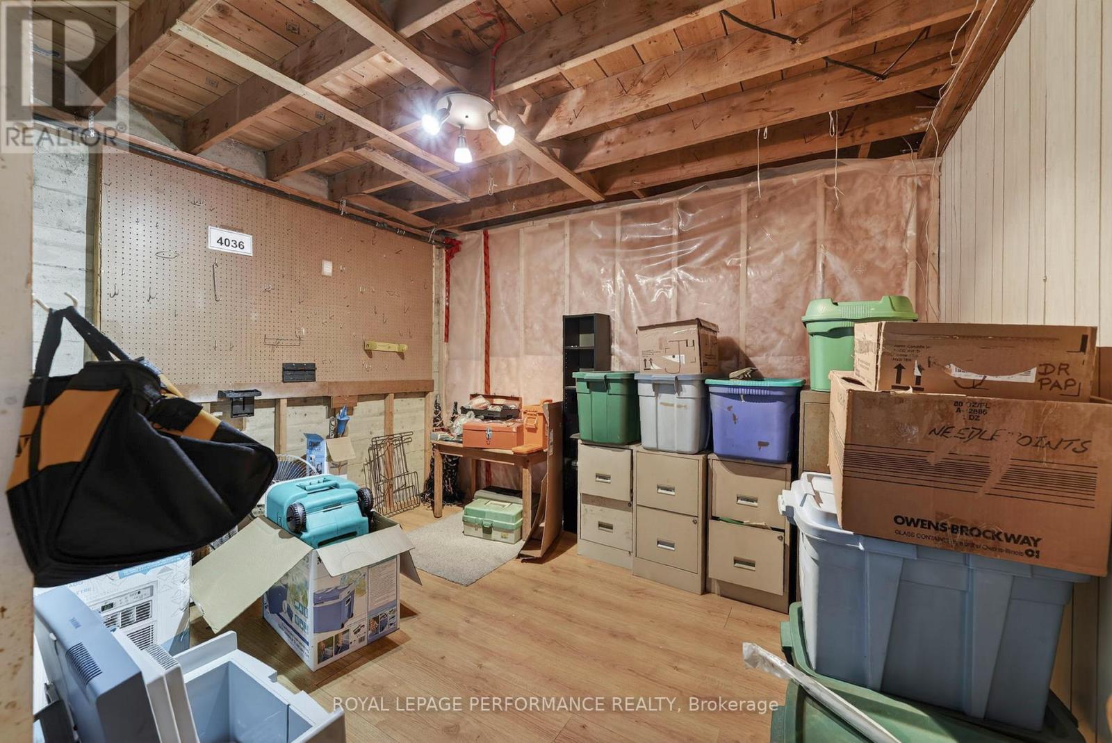10 VALECREST DRIVE - 31