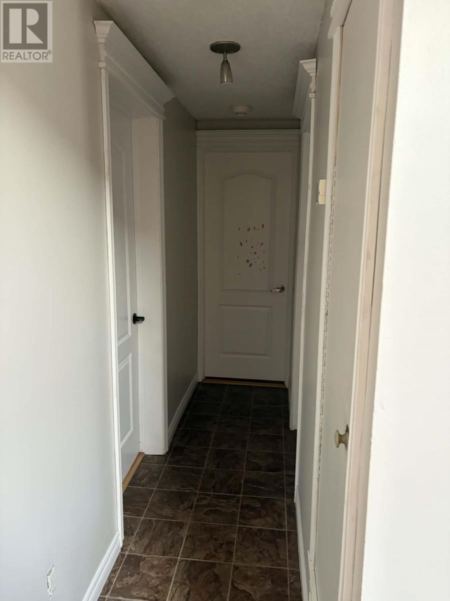 10 Main Road - 32