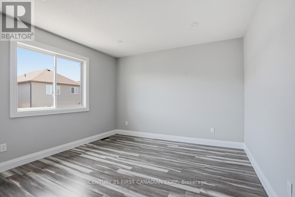 2775 ORIOLE DRIVE - 31