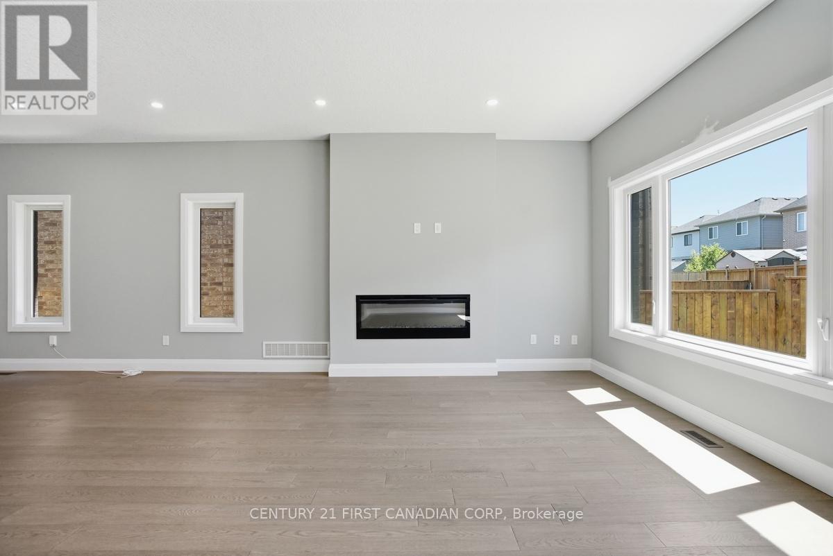 2775 ORIOLE DRIVE - 8
