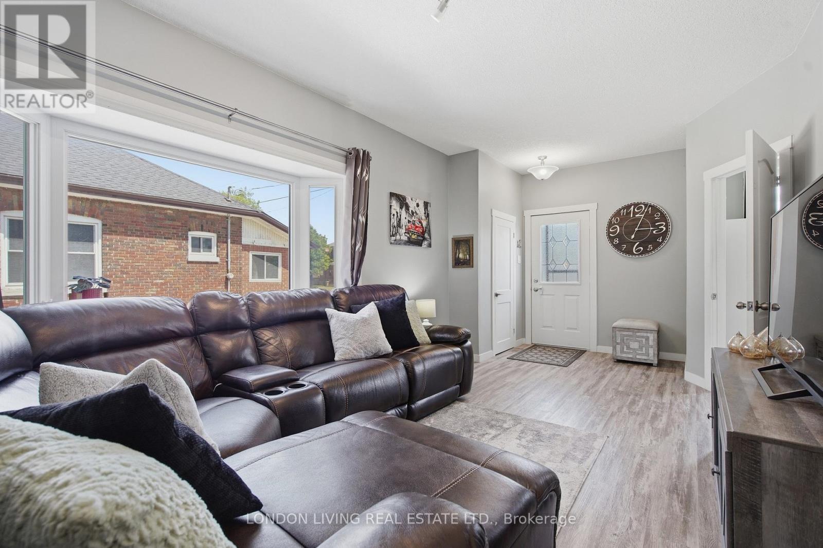 1176 FLORENCE STREET - 11
