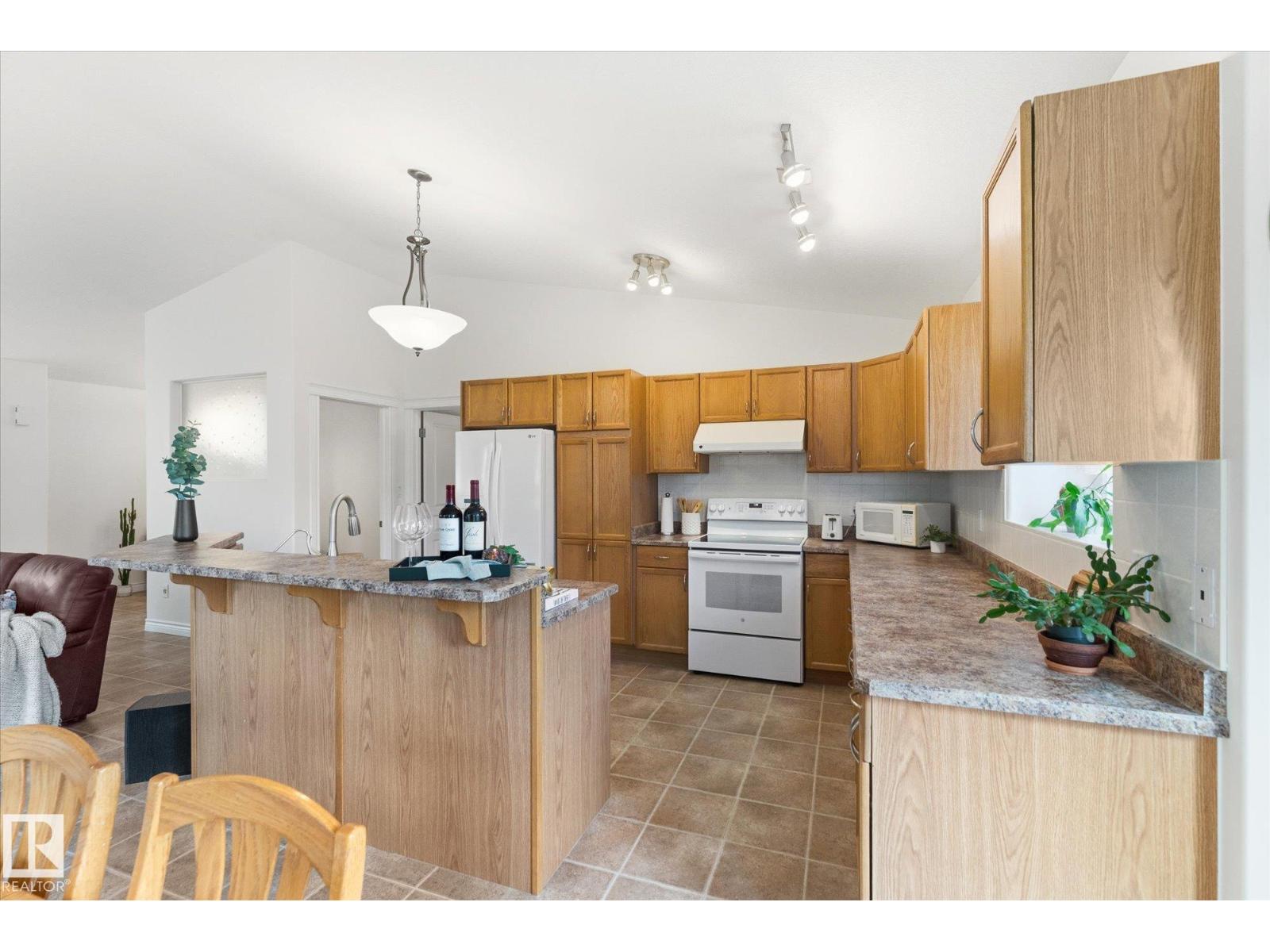 843 Oakland PL — photo 14