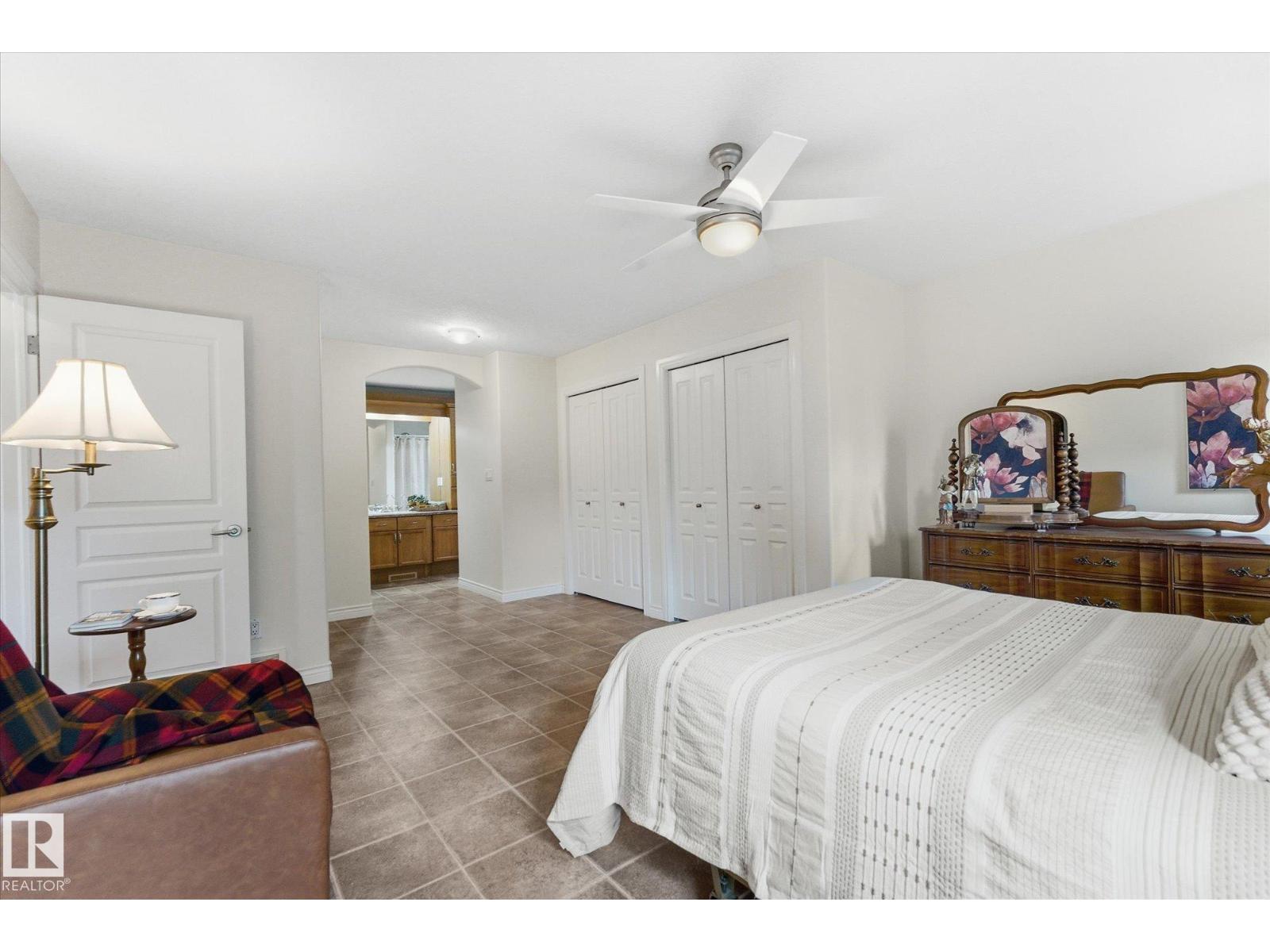 843 Oakland PL — photo 23