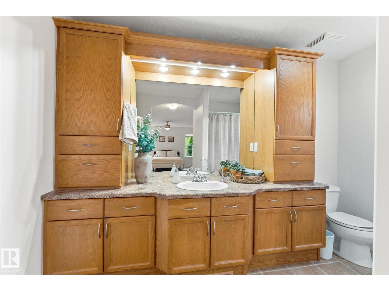 843 Oakland PL — photo 26