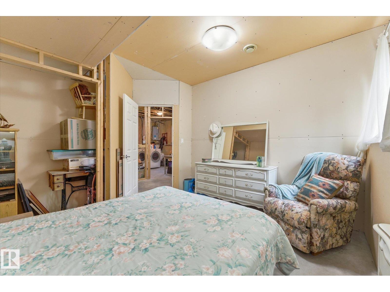 843 Oakland PL — photo 29