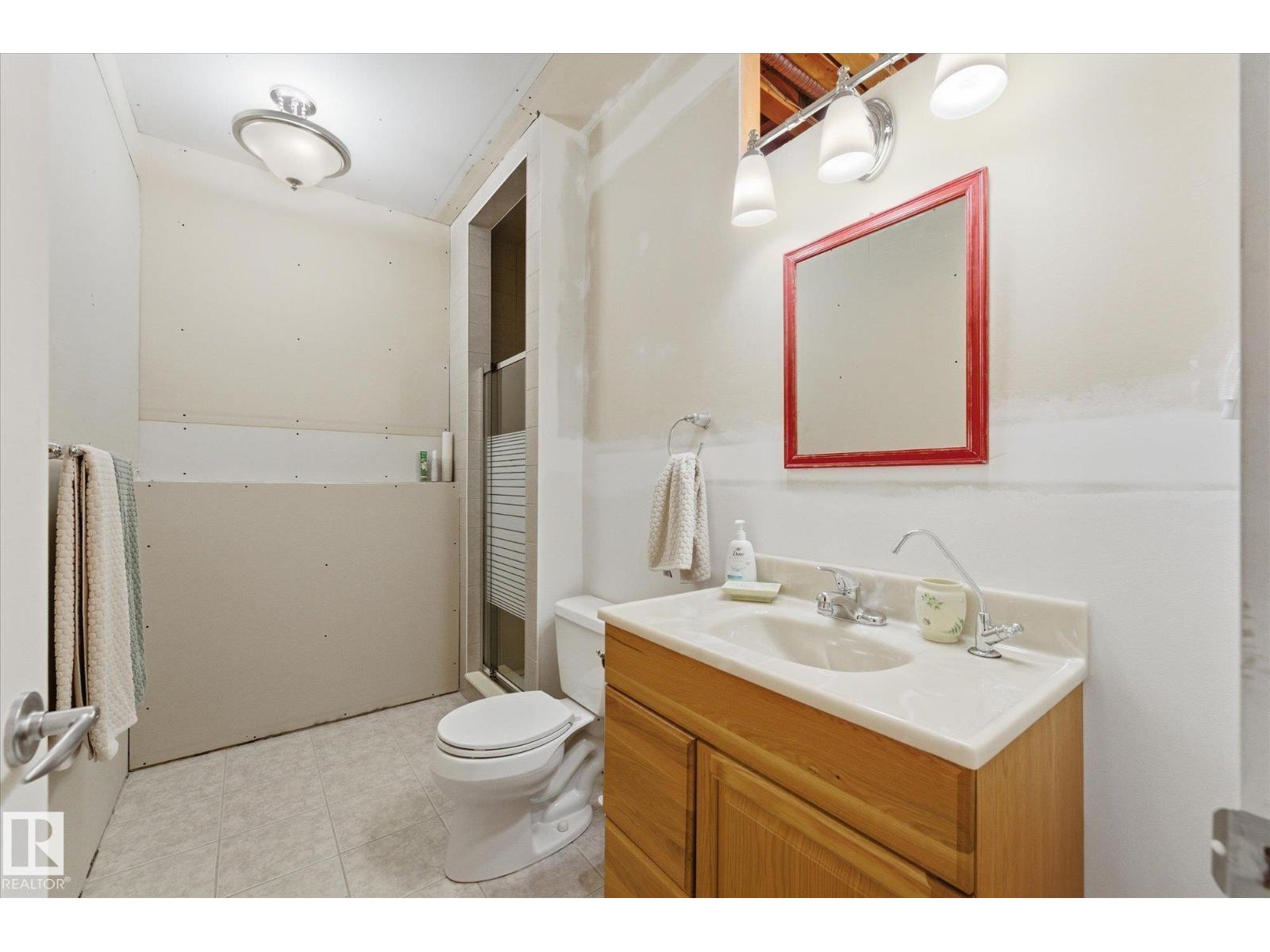 843 Oakland PL — photo 35