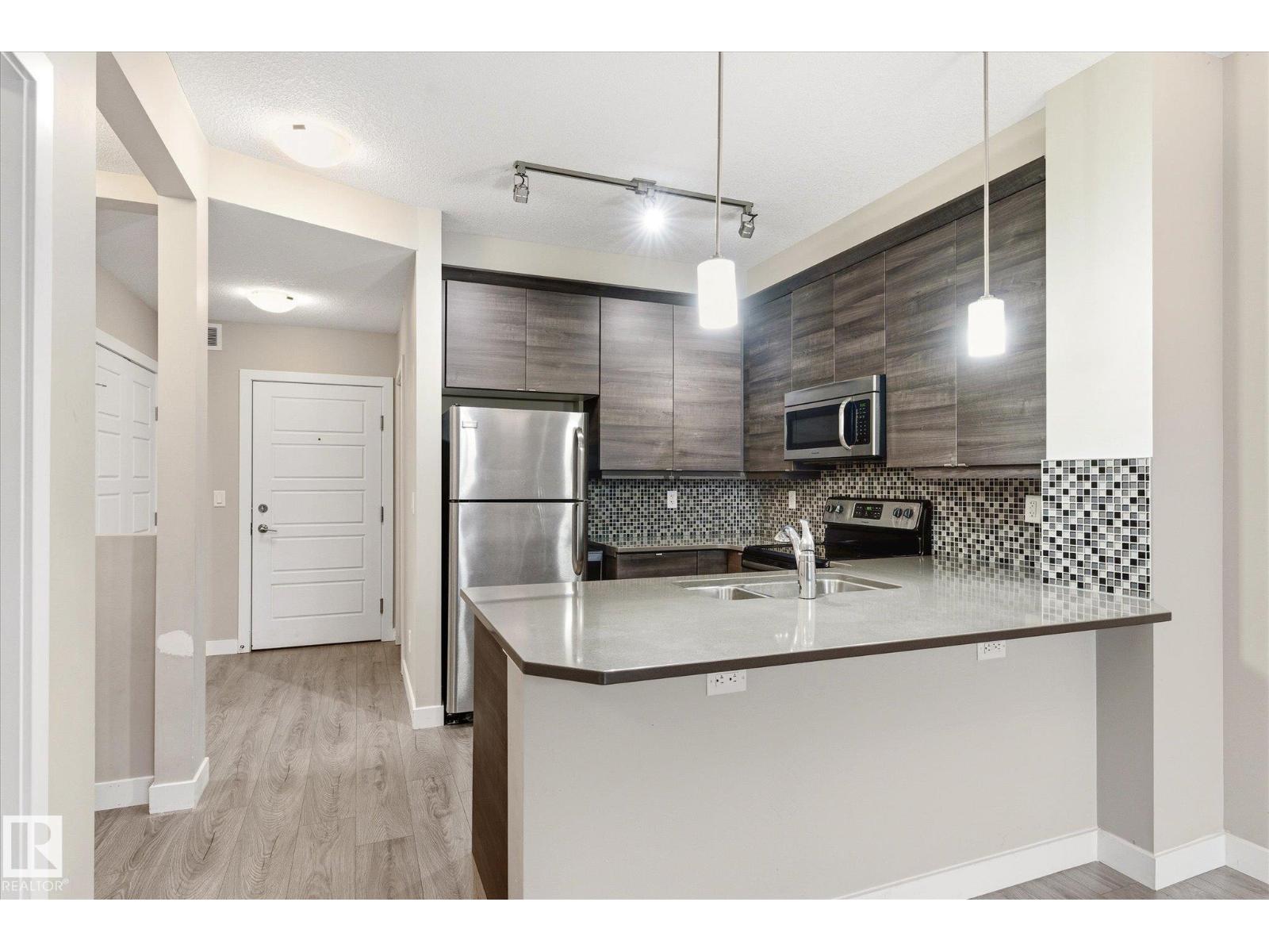 #218 2590 ANDERSON WY SW - Image 2
