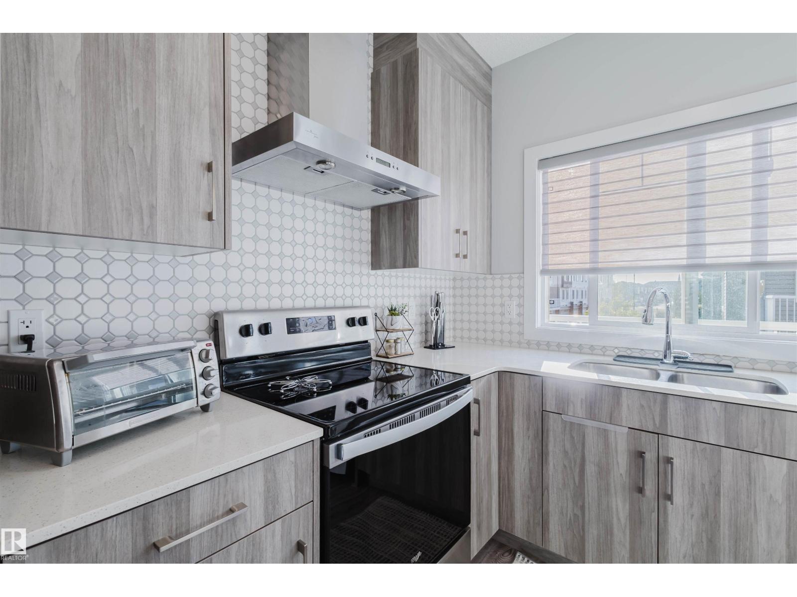 #41 2215 24 ST NW - 10