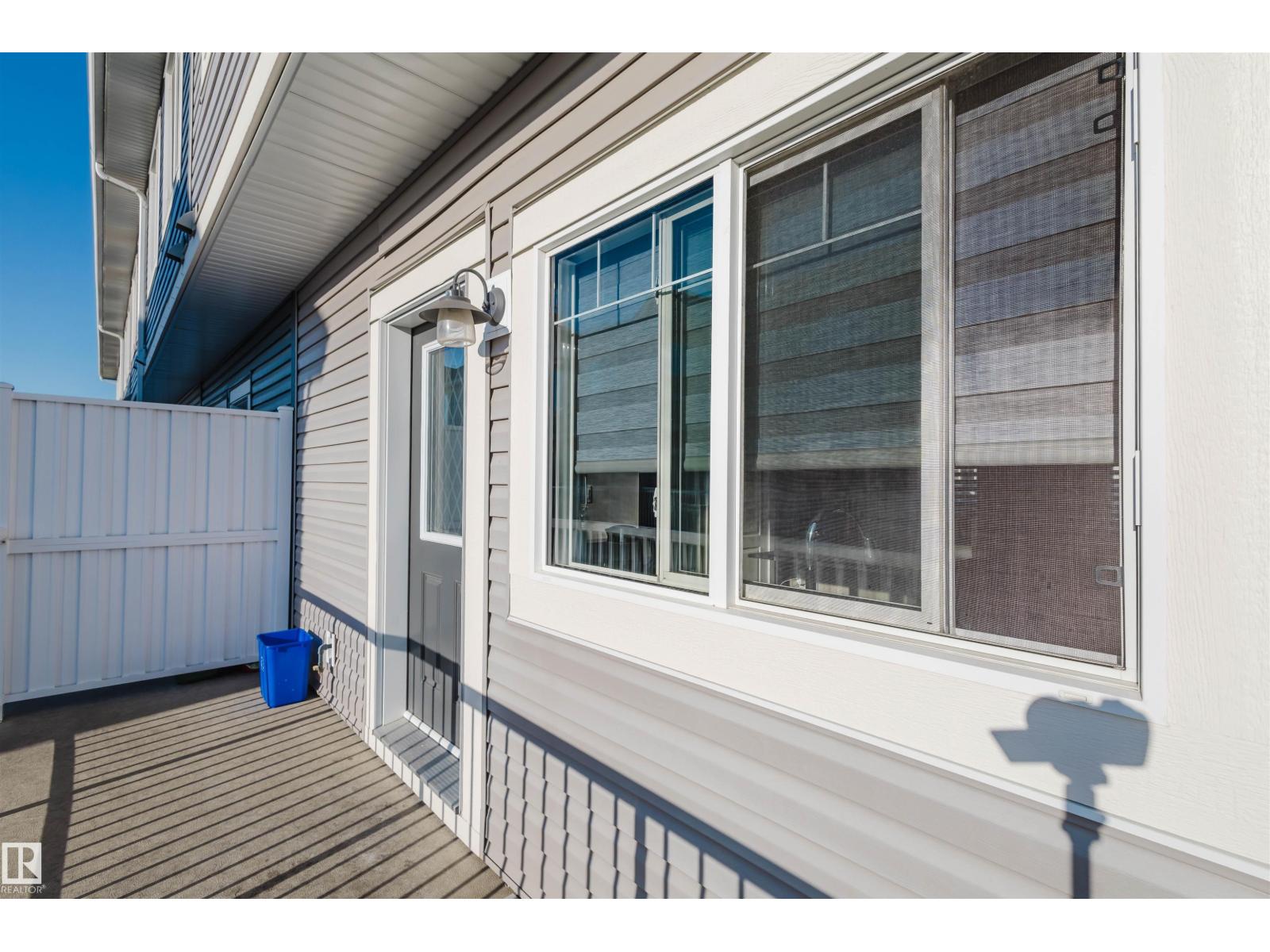 #41 2215 24 ST NW - 15