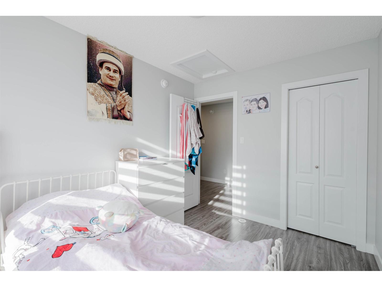 #41 2215 24 ST NW - 21