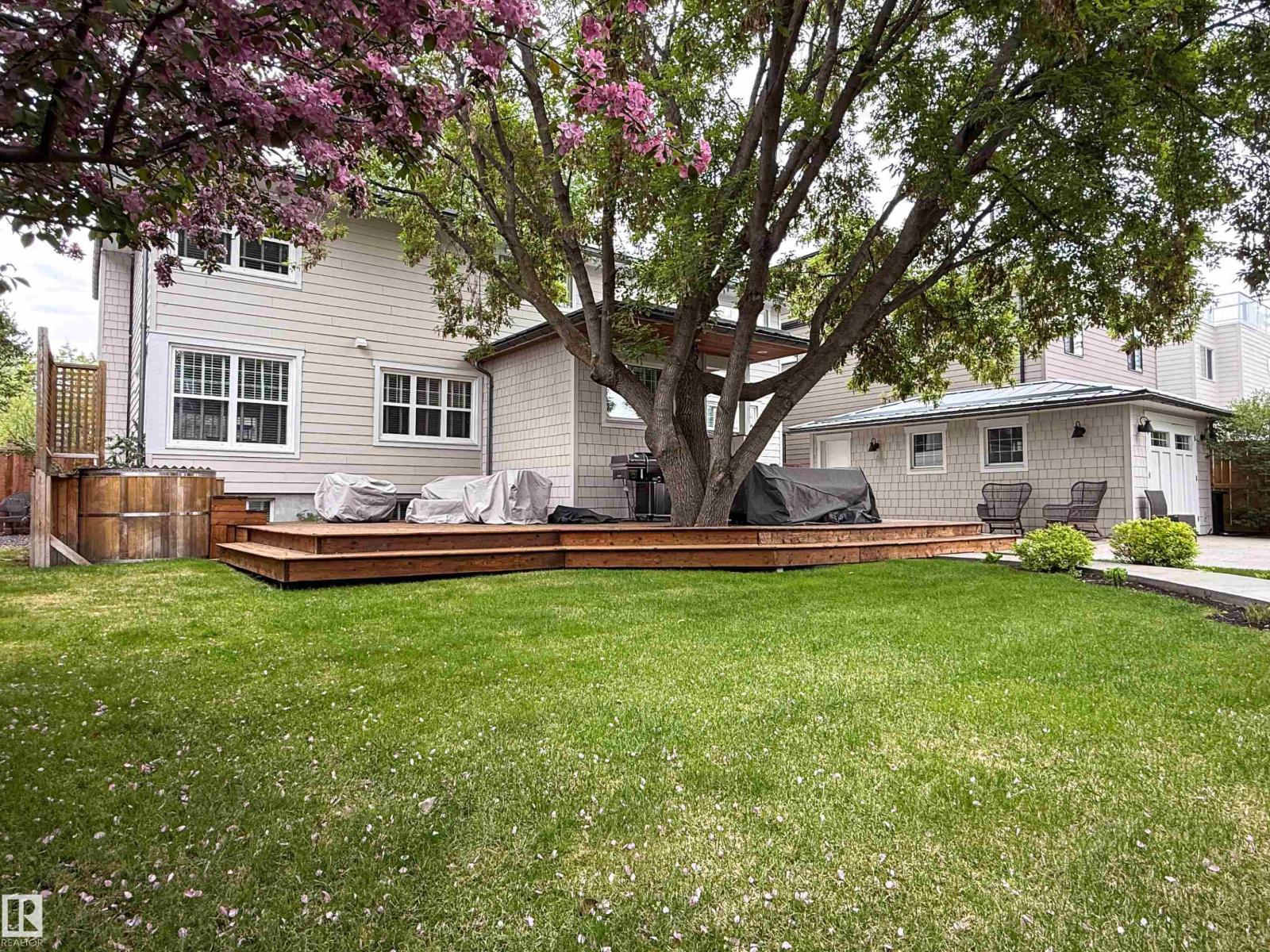 8332 120 ST NW - 56