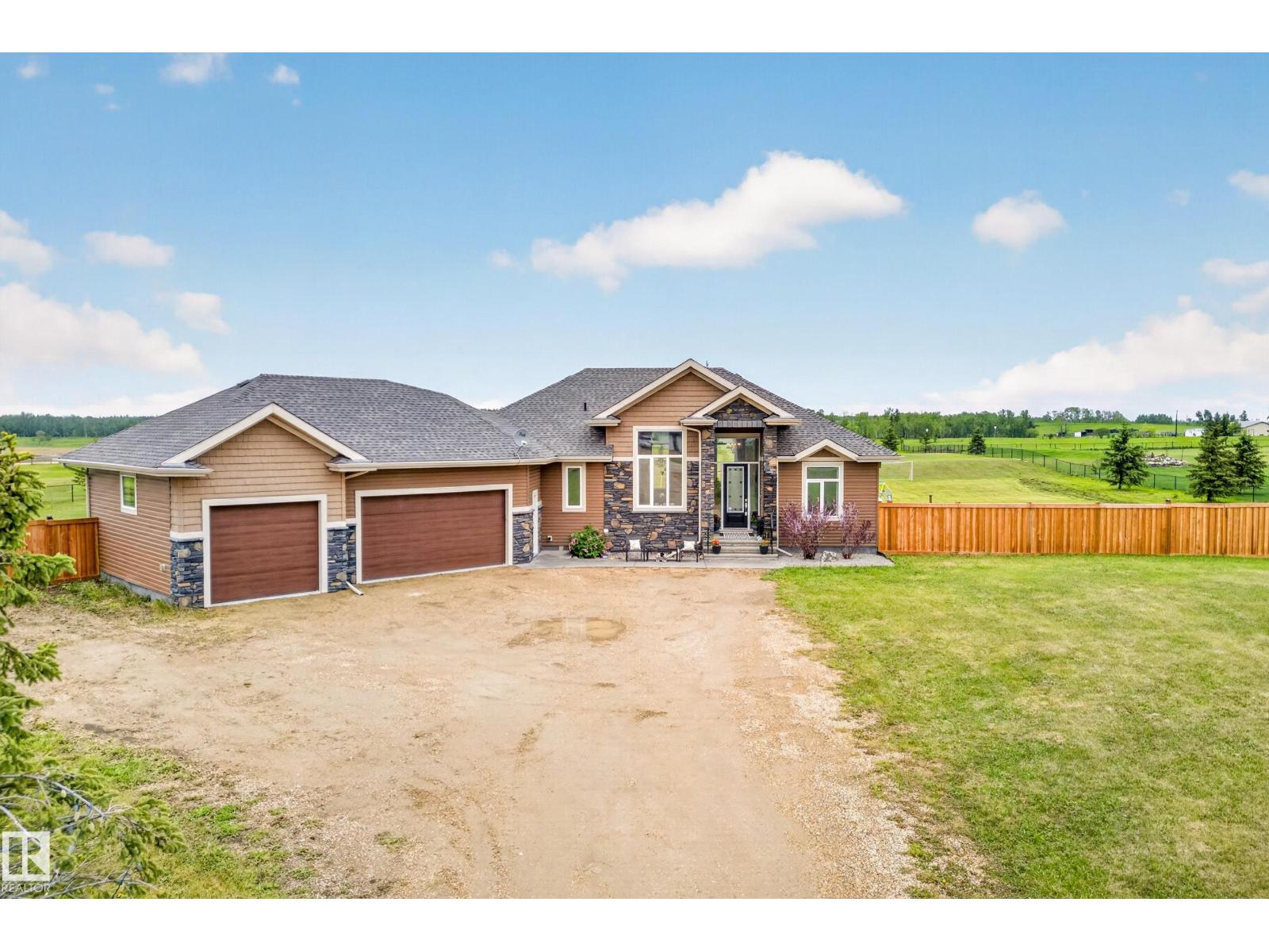 #40 50509 RGE RD 222 exterior