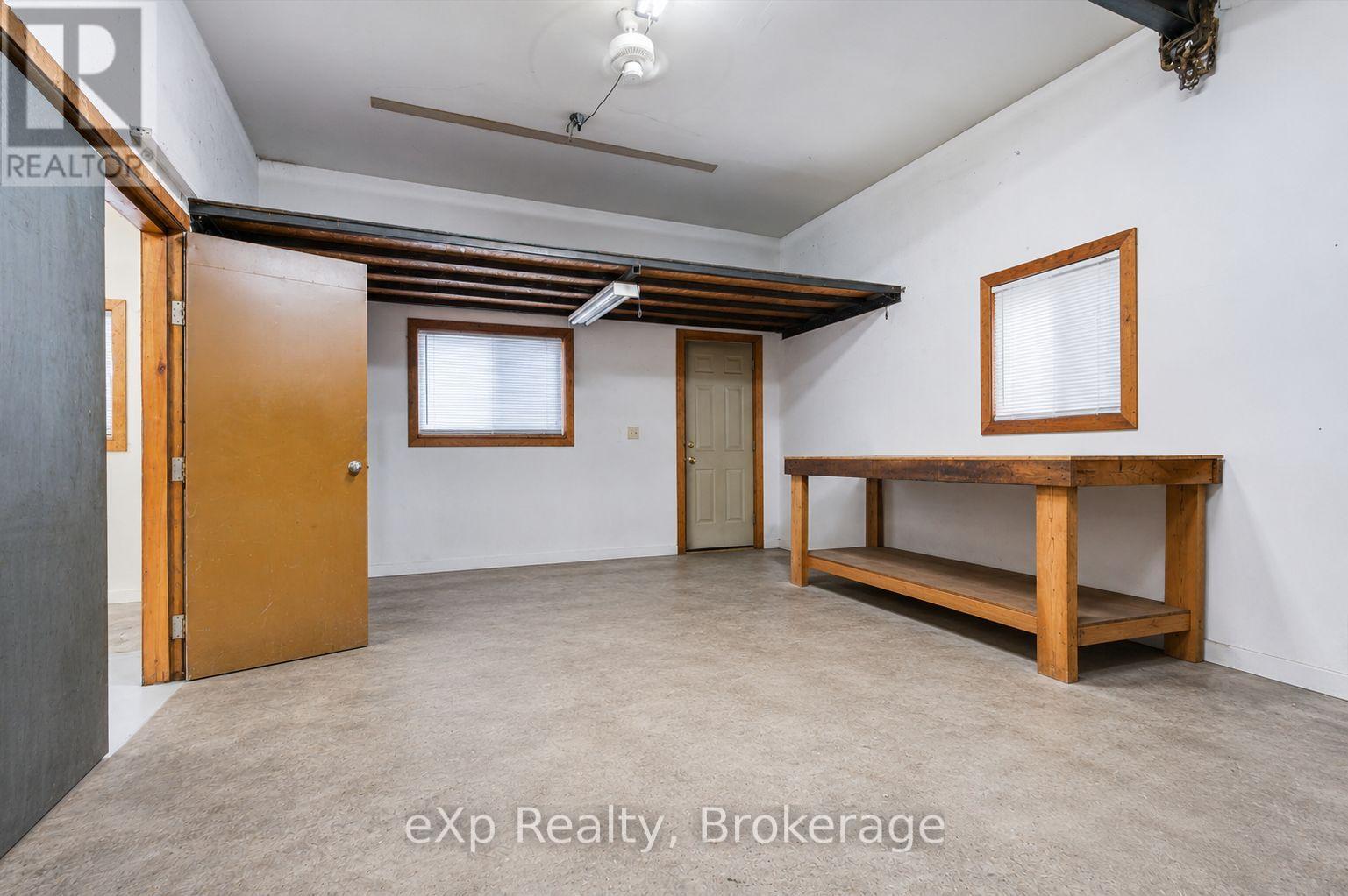 9276 WELLINGTON RD 16 - 28
