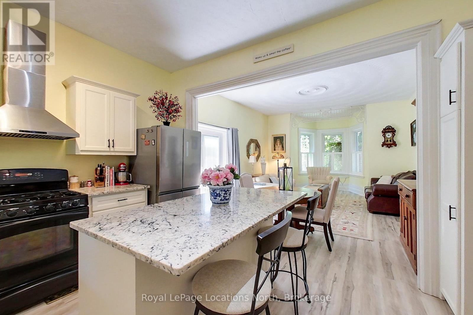 44 PARKVIEW AVENUE - 13