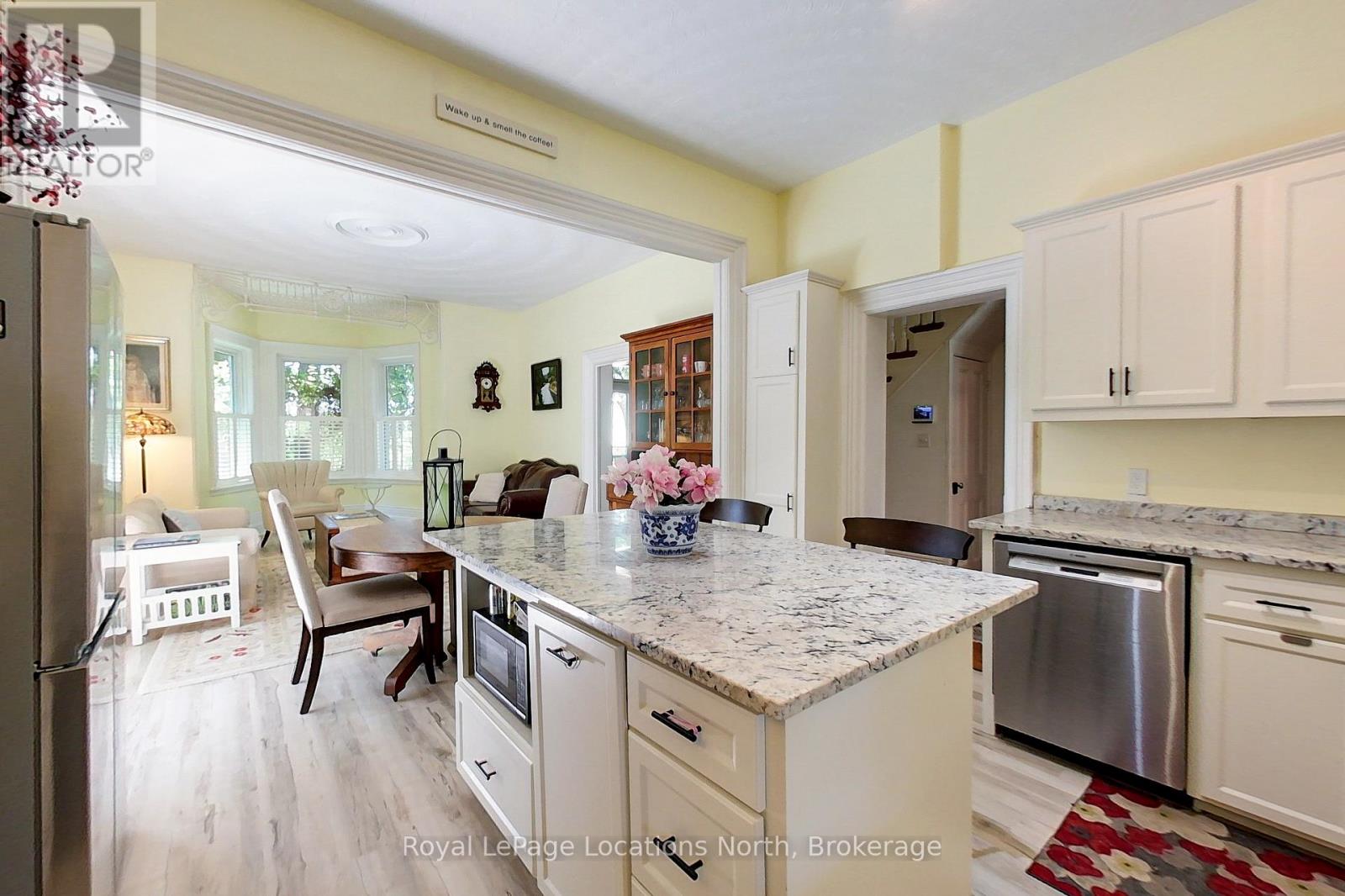 44 PARKVIEW AVENUE - 14