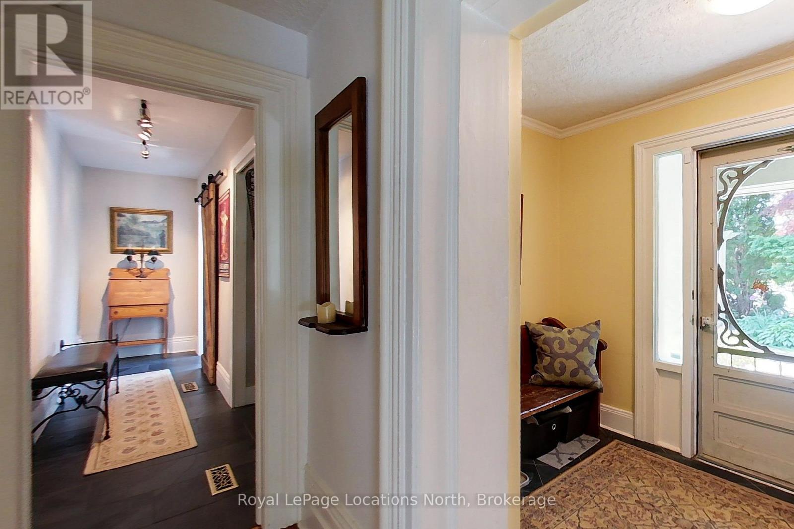 44 PARKVIEW AVENUE - 21