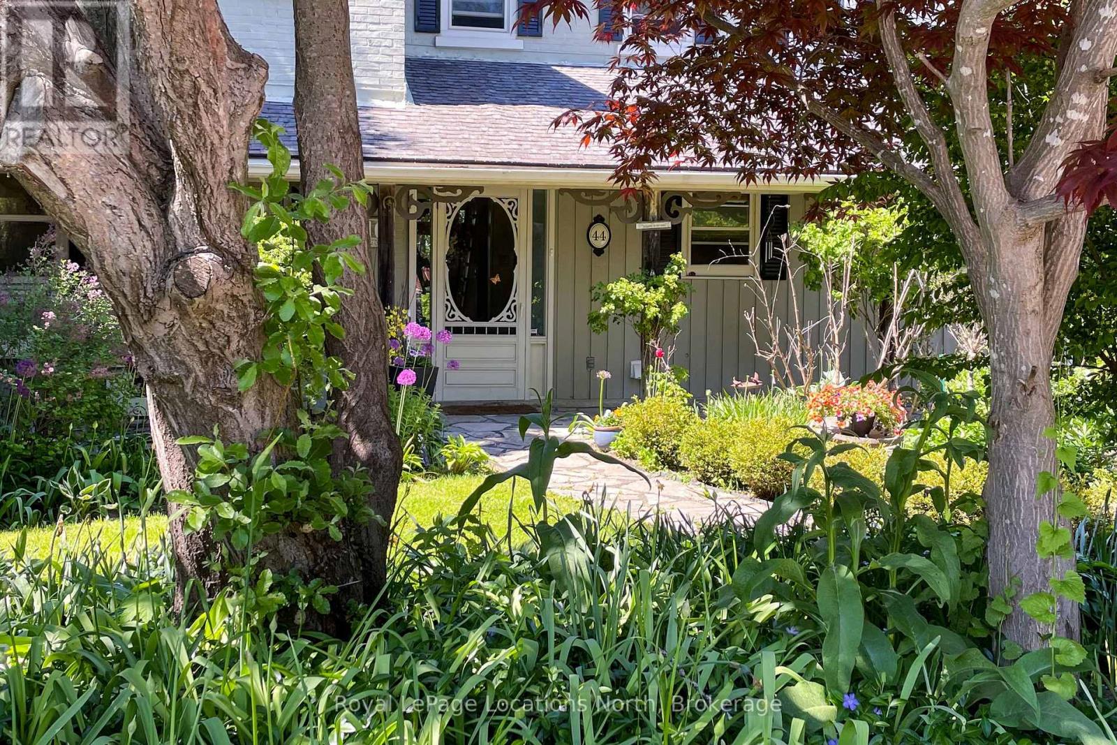 44 PARKVIEW AVENUE - 3