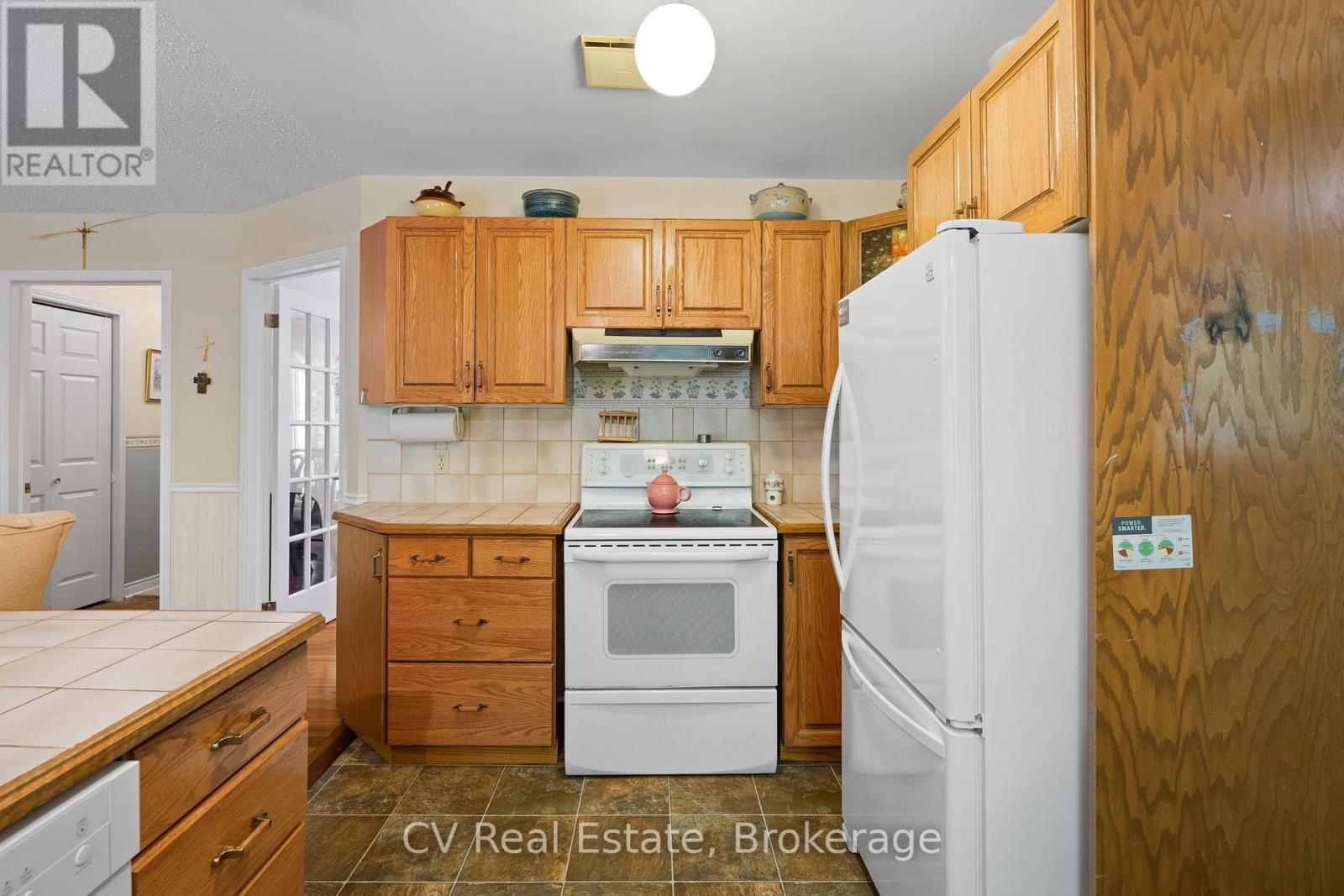 16 BREISACHER ROAD - 11