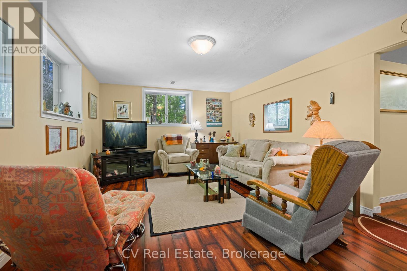 16 BREISACHER ROAD - 24