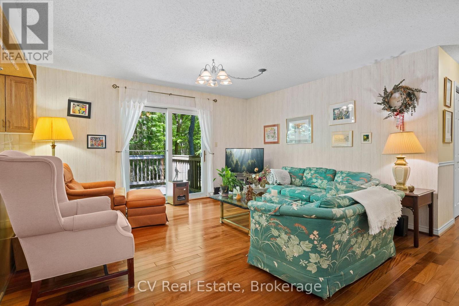 16 BREISACHER ROAD - 5