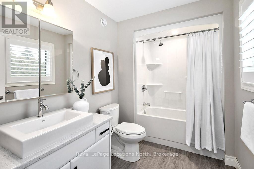 17 ELGIN STREET S - 13