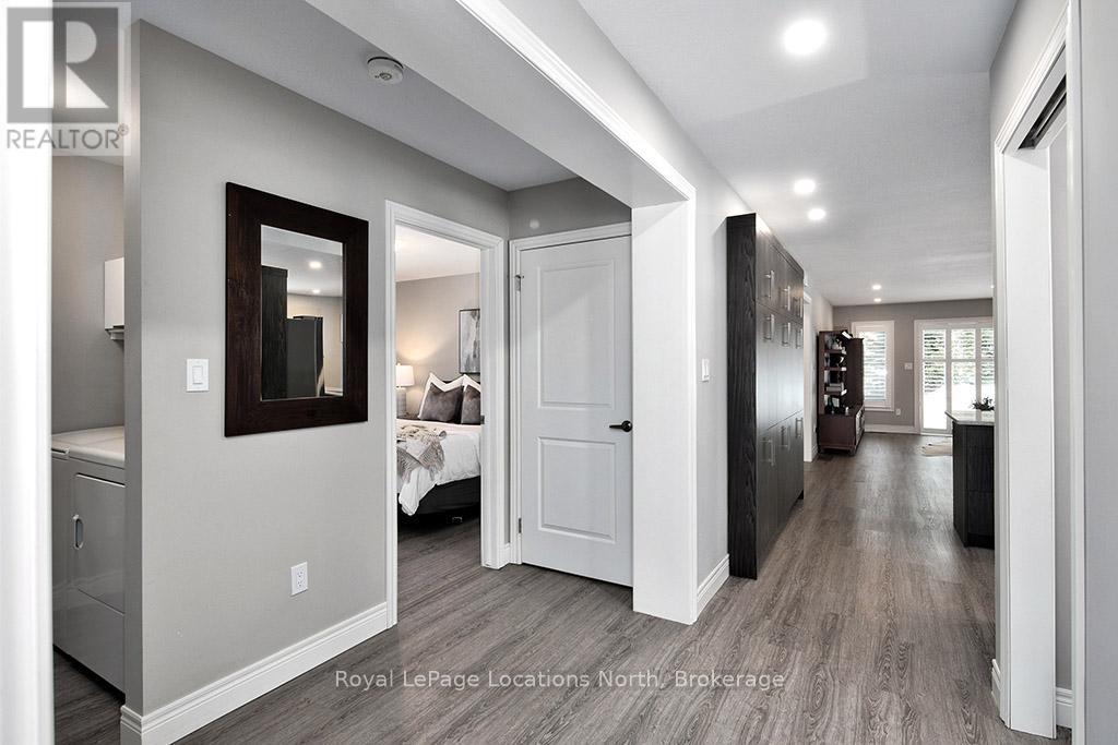 17 ELGIN STREET S - 14