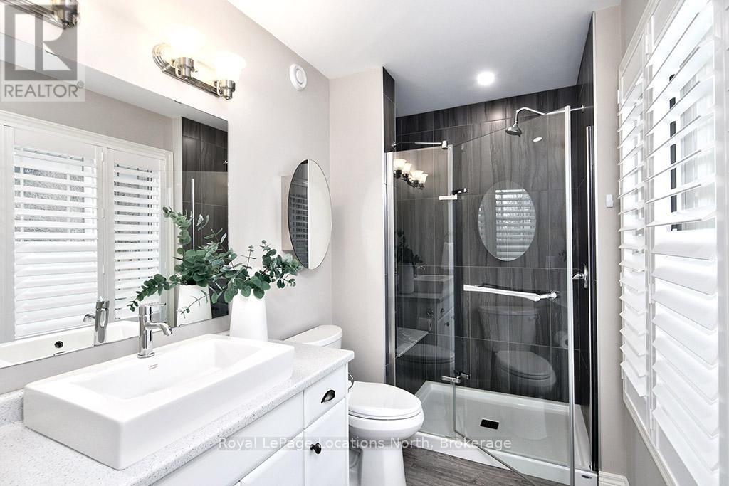 17 ELGIN STREET S - 3