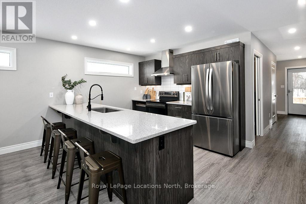 17 ELGIN STREET S - 6