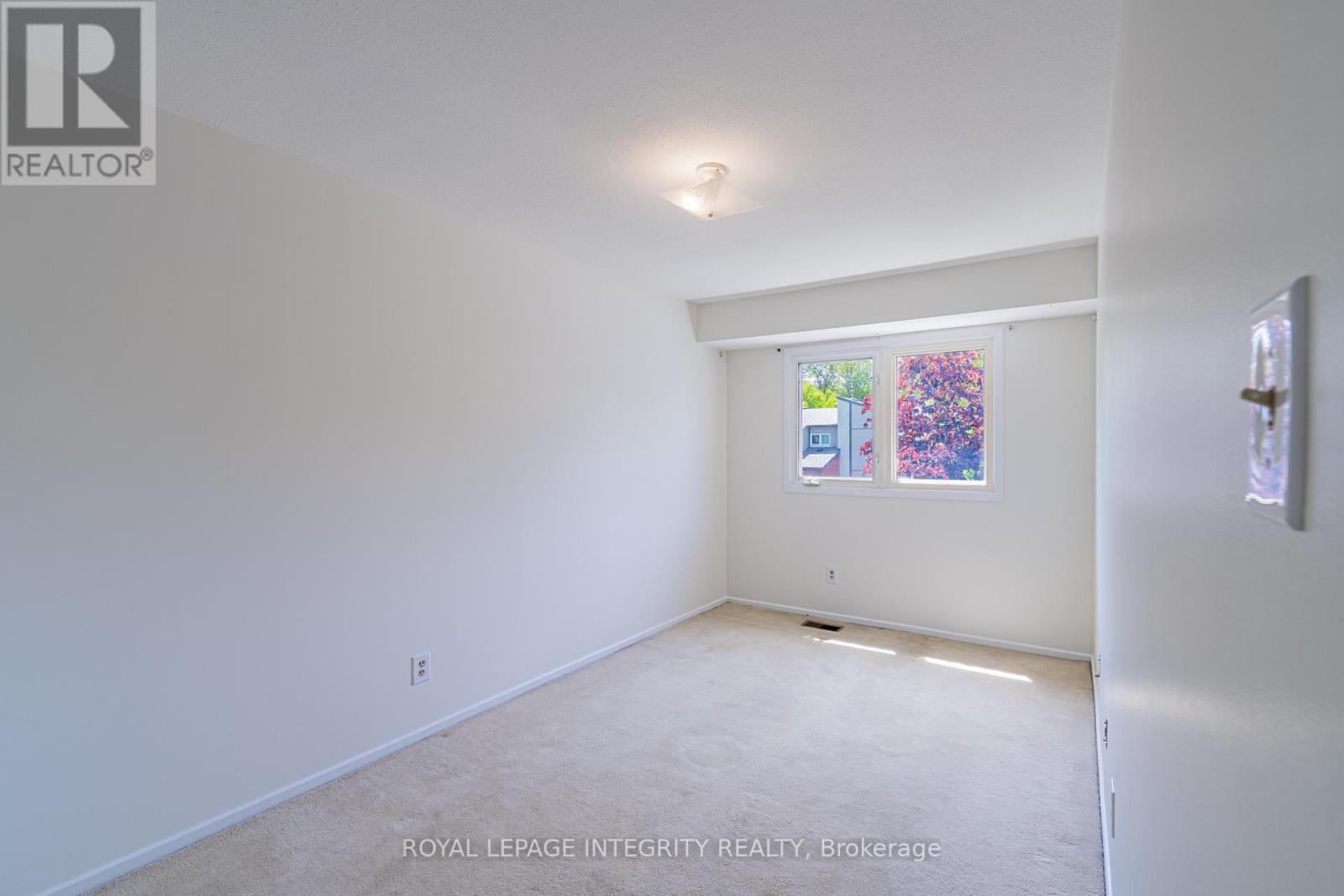32C BENLEA DRIVE - 17