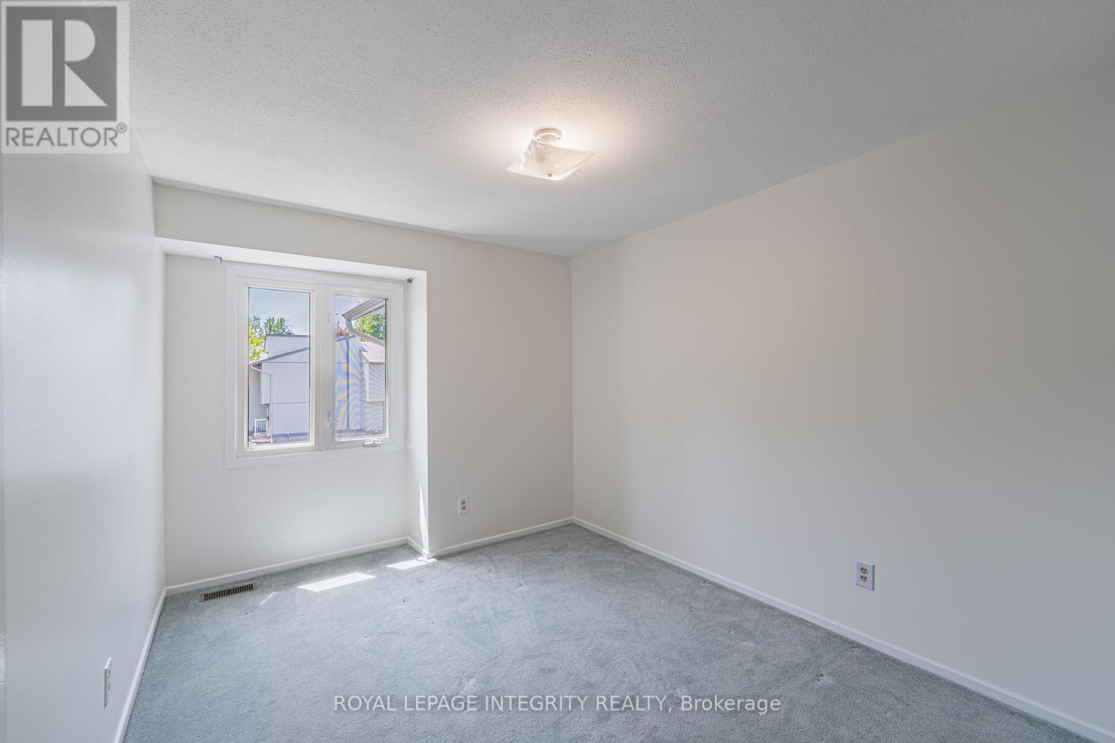 32C BENLEA DRIVE - 19
