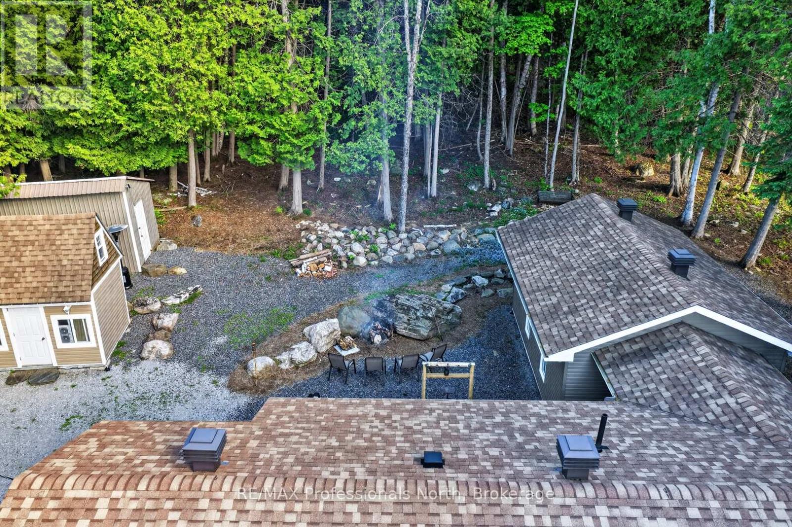 1086 PROVIDENCE DRIVE - 39