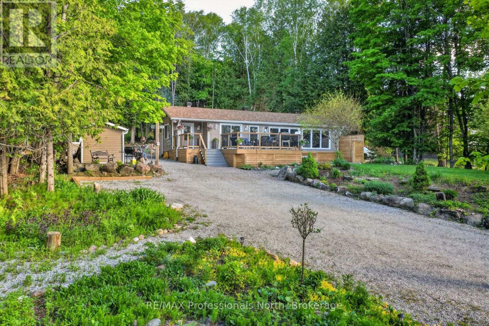 1086 PROVIDENCE DRIVE - 41