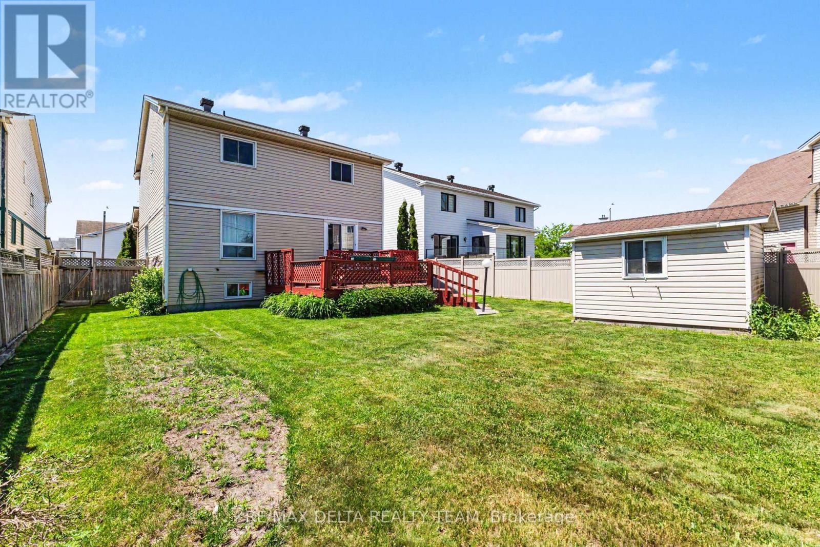 27 BRAMBLEGROVE CRESCENT - 18