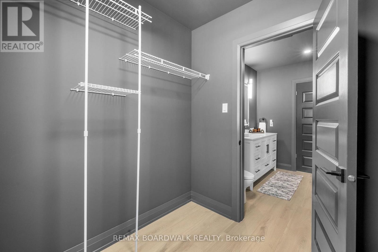 159 DUNLOP CRESCENT - 25