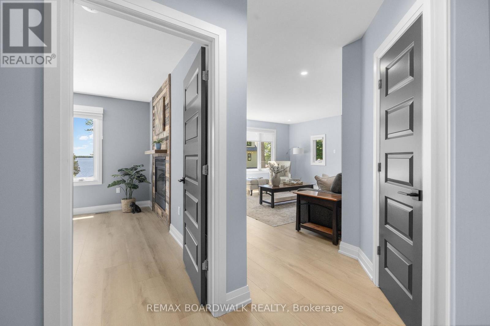 159 DUNLOP CRESCENT - 27