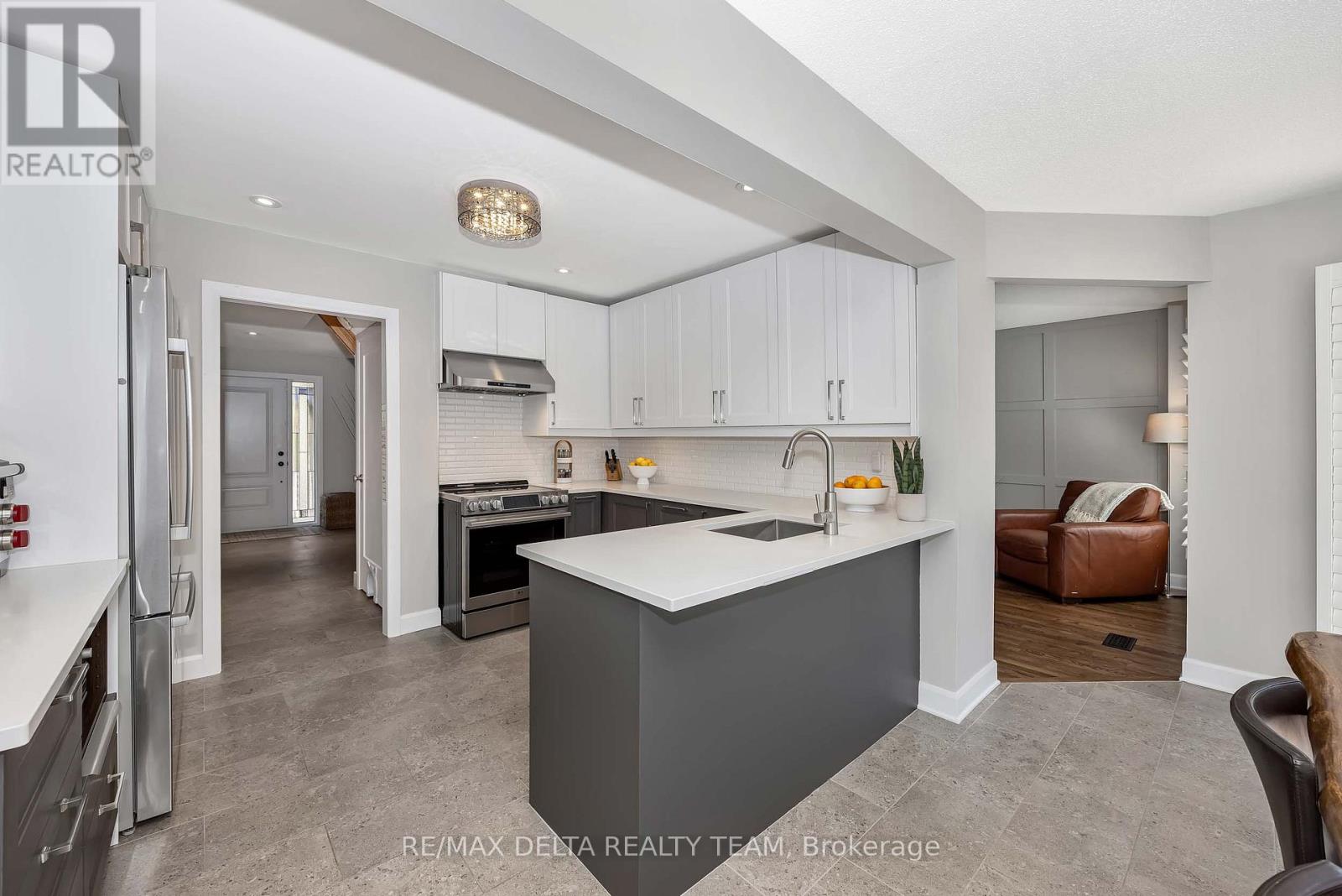 1426 CHEVERNY CRESCENT - 10