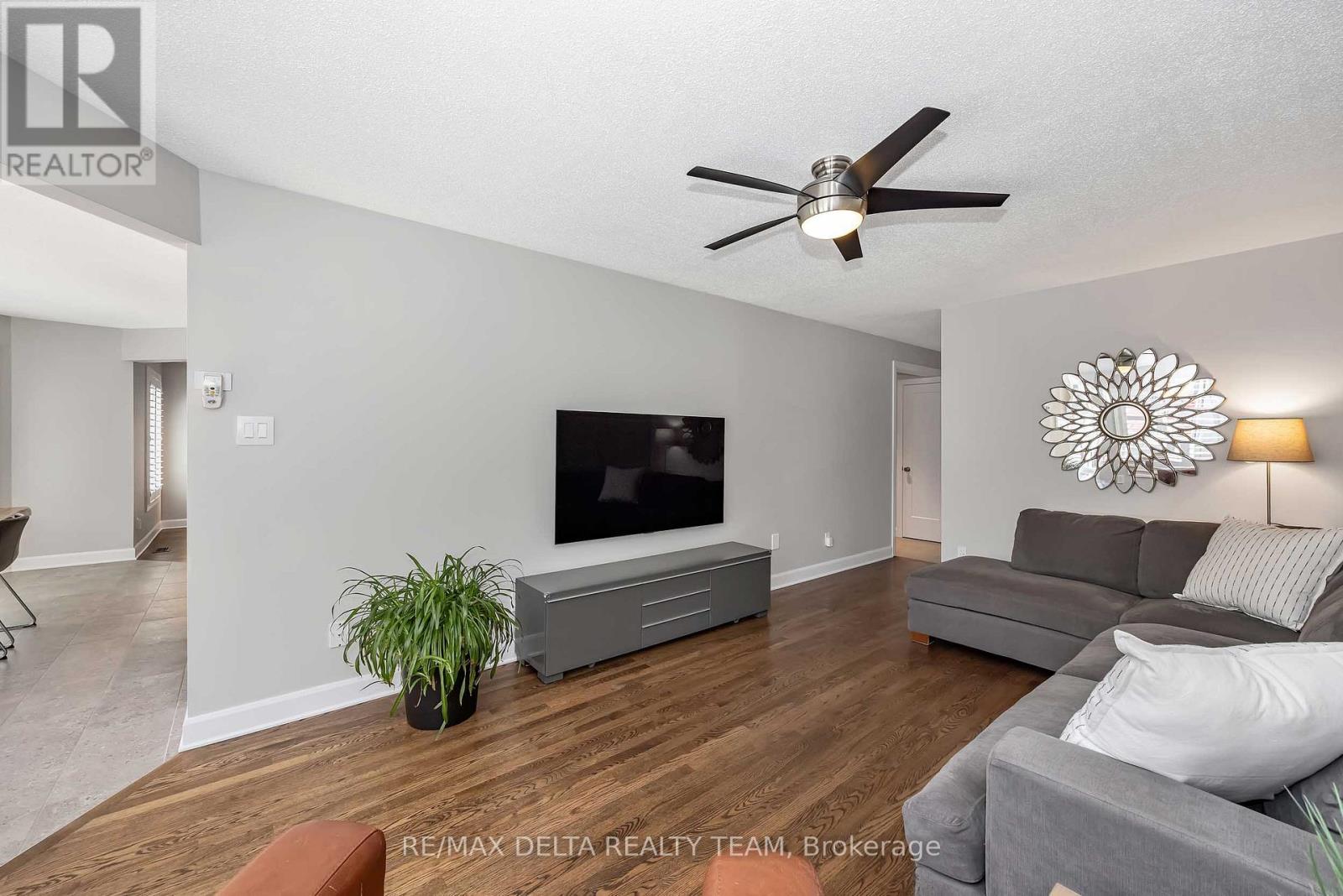 1426 CHEVERNY CRESCENT - 14