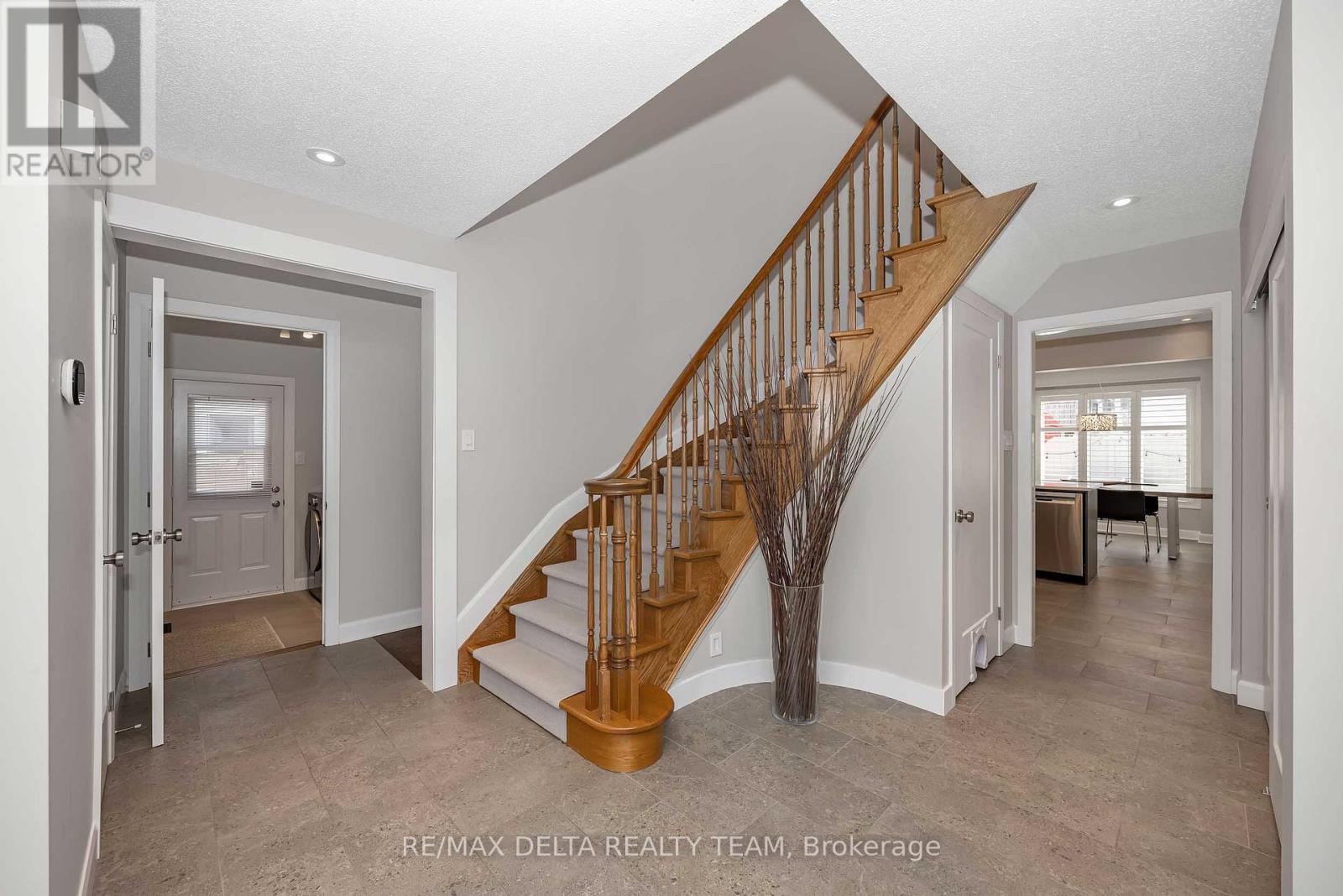 1426 CHEVERNY CRESCENT - 18